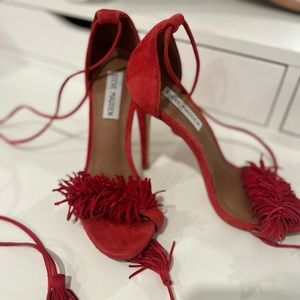 Steve Madden sassy suede lace up heel